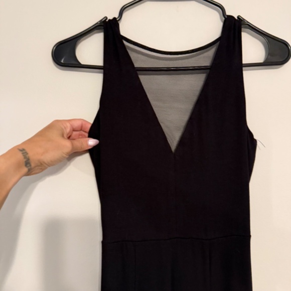 AQUA Black Maxi Dress Long High Slit w/Vneck Detail - XS - Picture 3 of 6